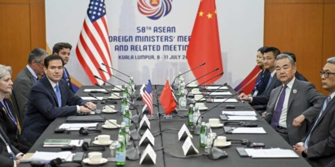 abdli ve cinli bakanlar arasinda sicak temas HRsVJ9a6