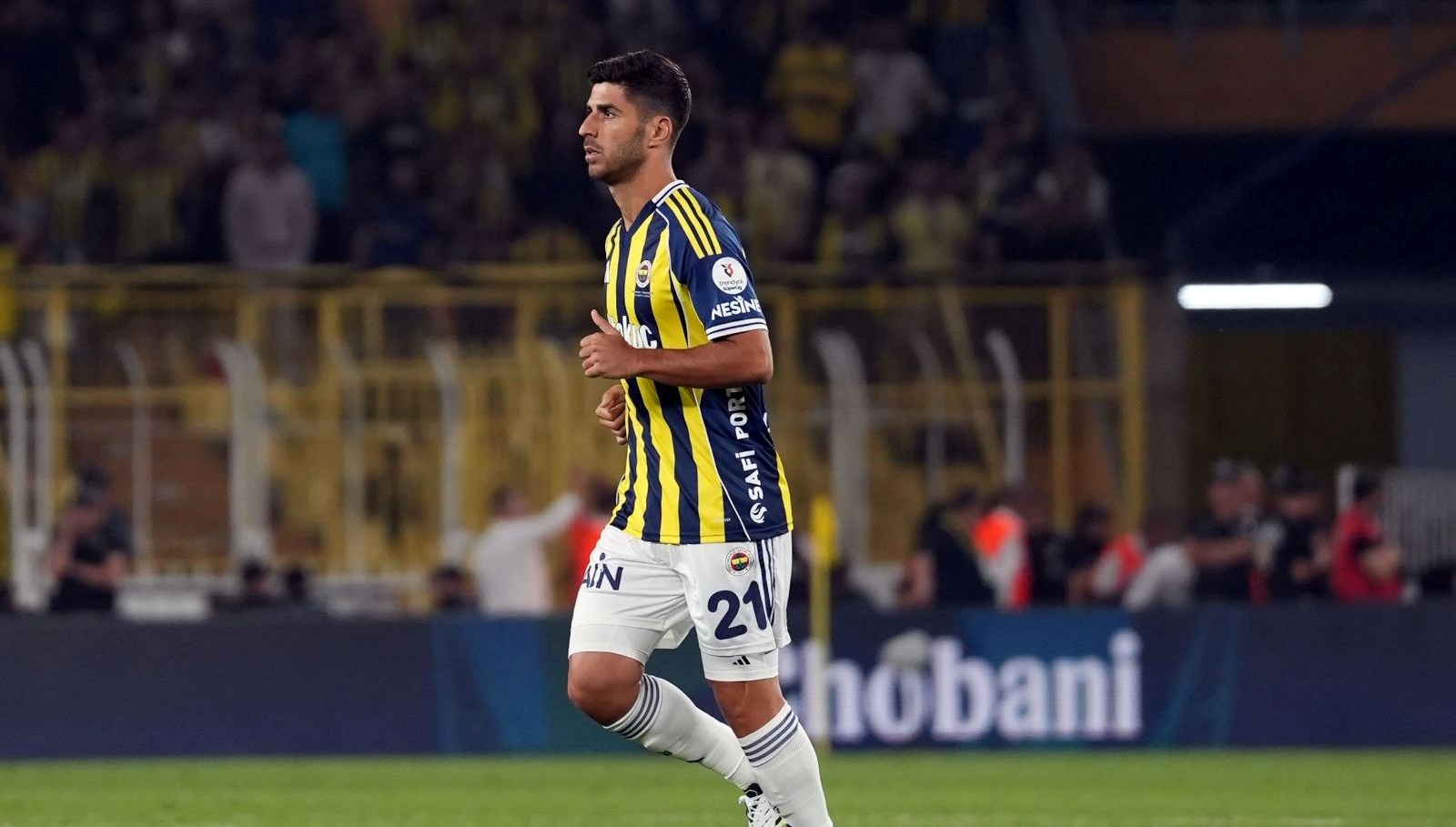 fenerbahcedeyeniler ilk kez sahaya cikti 8Ml2KW3C