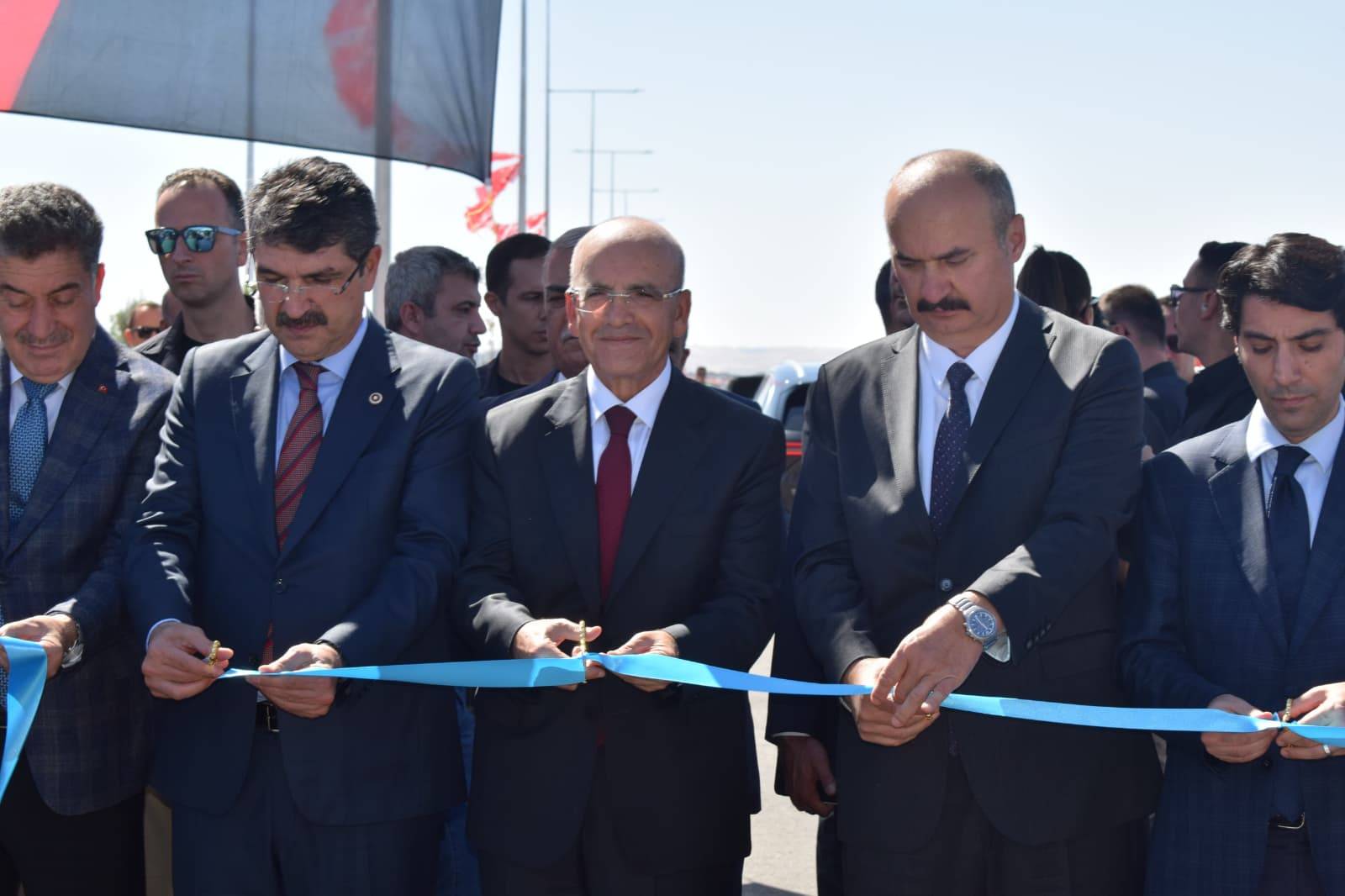 hazine ve maliye bakani simsek batmanimiz muhtemelen 7 ila 10 yil icerisinde buyuksehir olacak z25S4VHg