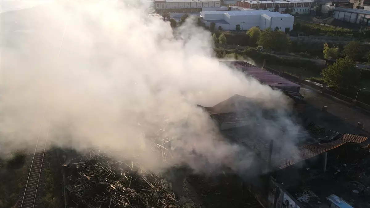 samsundaki kereste fabrikasinda yangin kontrol altina alindi ArB9MHuw