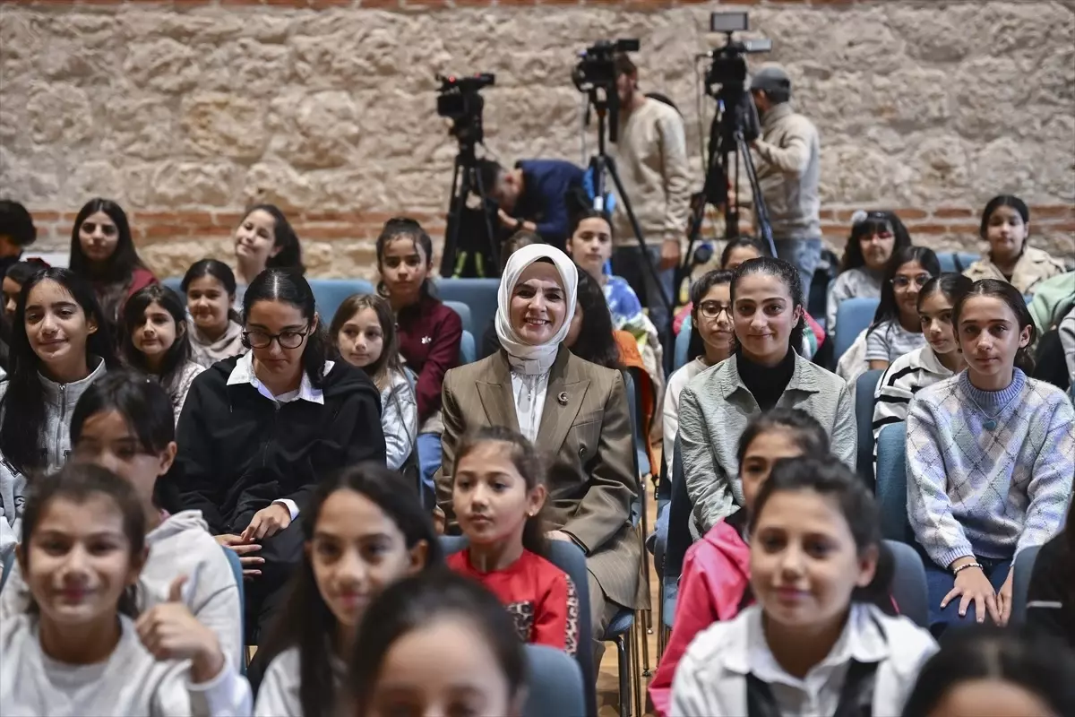 bakan goktas her cocugun yuzu gulmeli TxLfNvnA