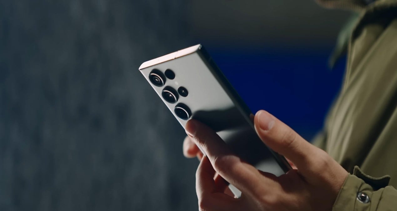 samsung 4 modelin fisini cekti sE5gY3lV.jpg