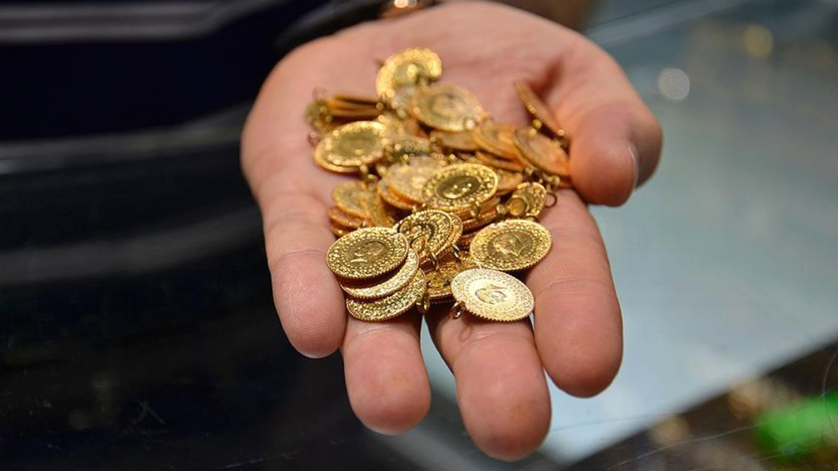 altinin grami 5 bin 368 liradan islem goruyor WhrQf63p.jpg