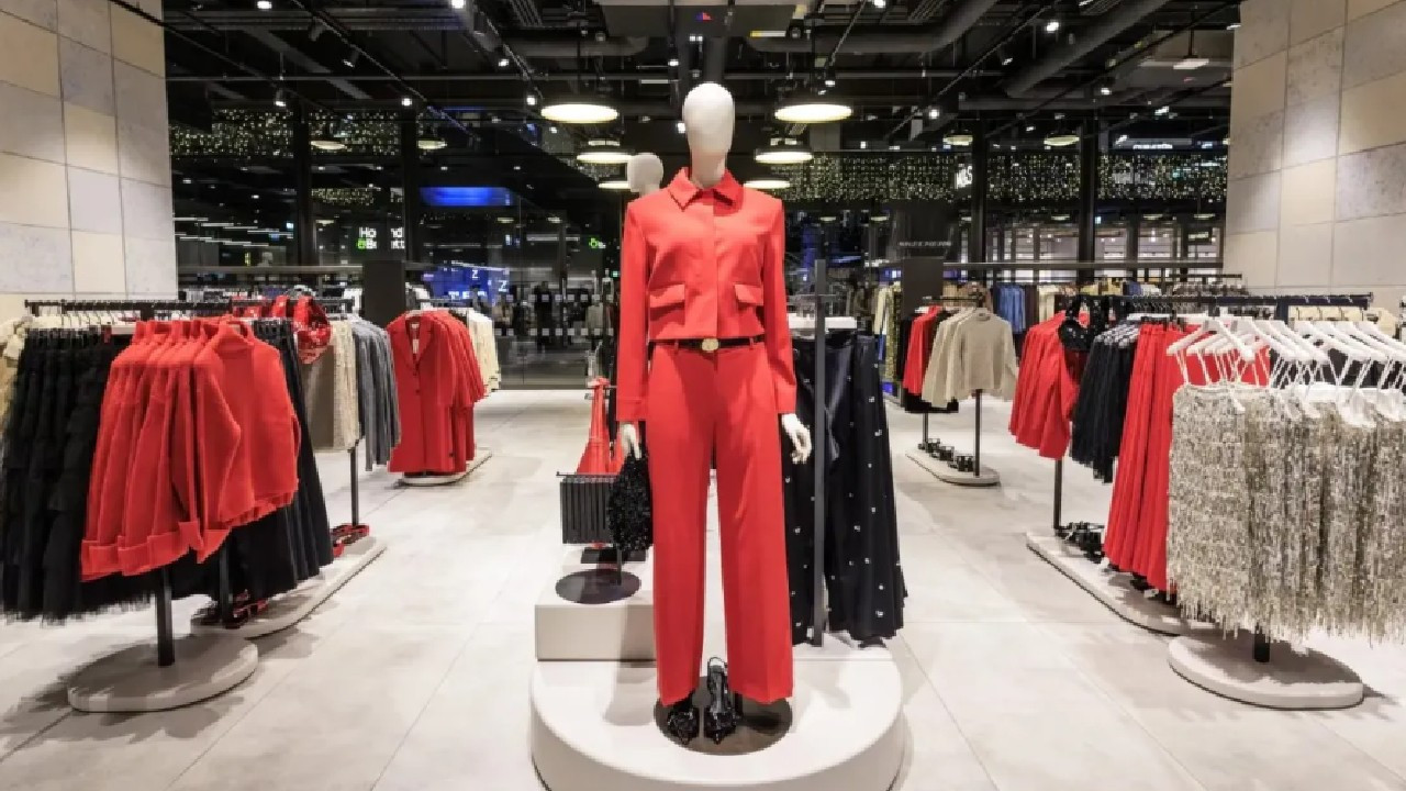 marks spencerin k rinda yuzde 99 dusus Cc62gl63.jpg