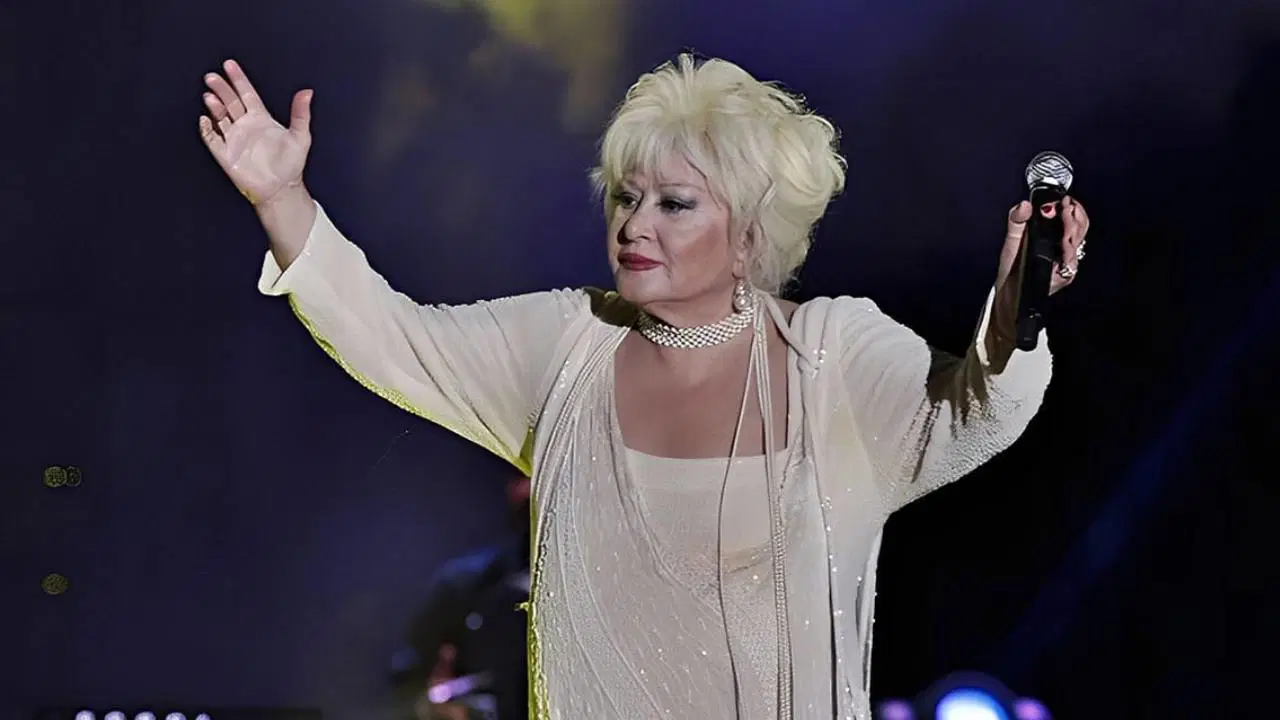 muazzez abacidan kotu haber yogun bakima alindi ajjPTPGm.jpg