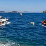 Bodrum aciklarinda jet skinin alabora olmasi sonucu 3 kisi denizde kayboldu a9EgPYLF